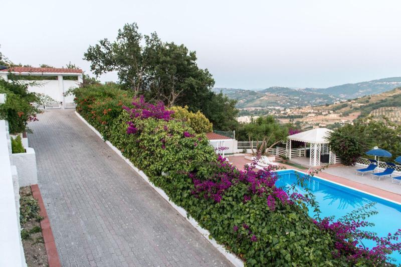 Villa Milena Apartments & Rooms Agropoli Exterior foto