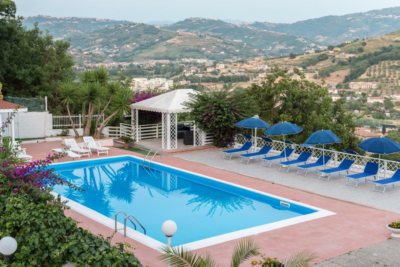 Villa Milena Apartments & Rooms Agropoli Exterior foto